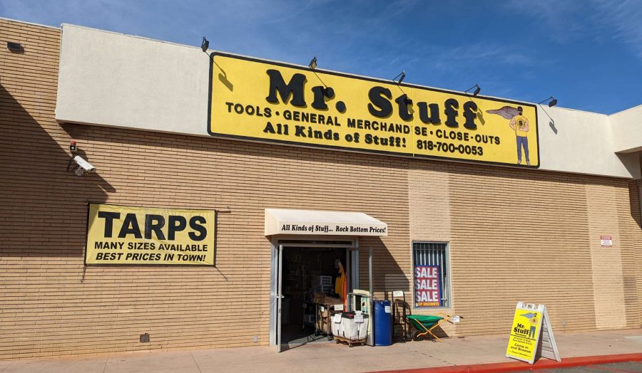 Mr. Stuff Warehouse - liquidation pallets Los Angeles